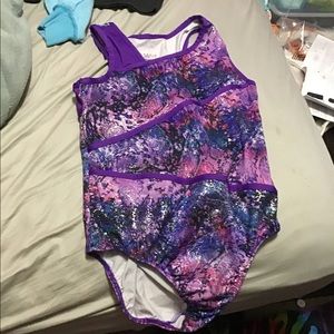 Many colored leotard, girl 14-16